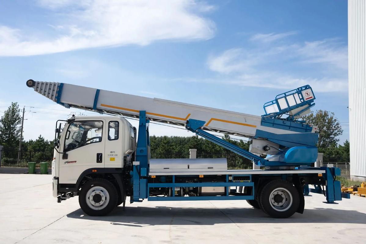 瓮安云梯上料车租赁费用