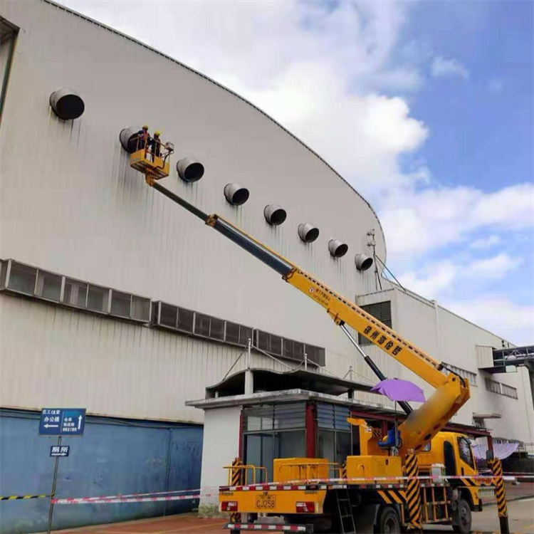 瓮安高空作业车出租服务：专业广告牌安装解决方案