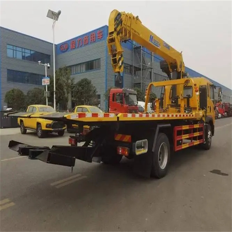 瓮安附近小随车吊出租电话，轻松解决搬运烦恼