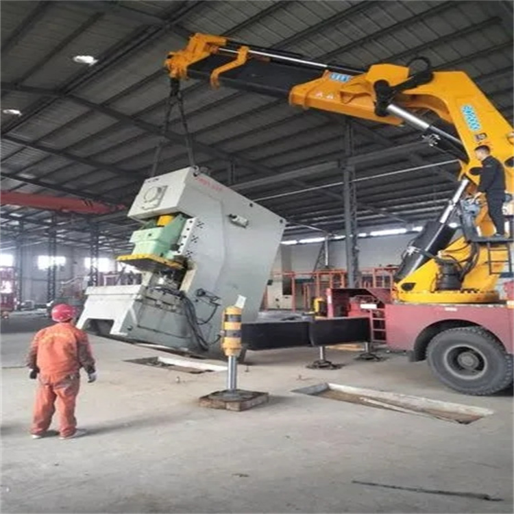 瓮安80吨折臂吊车出租附近电话