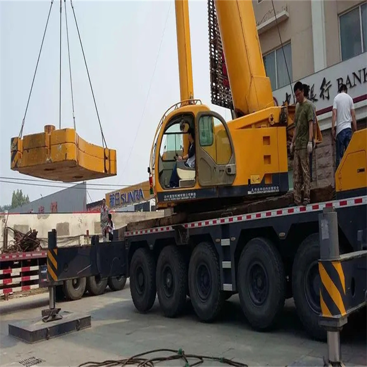 瓮安当地吊车出租|机器吊装|75吨|工厂搬迁服务